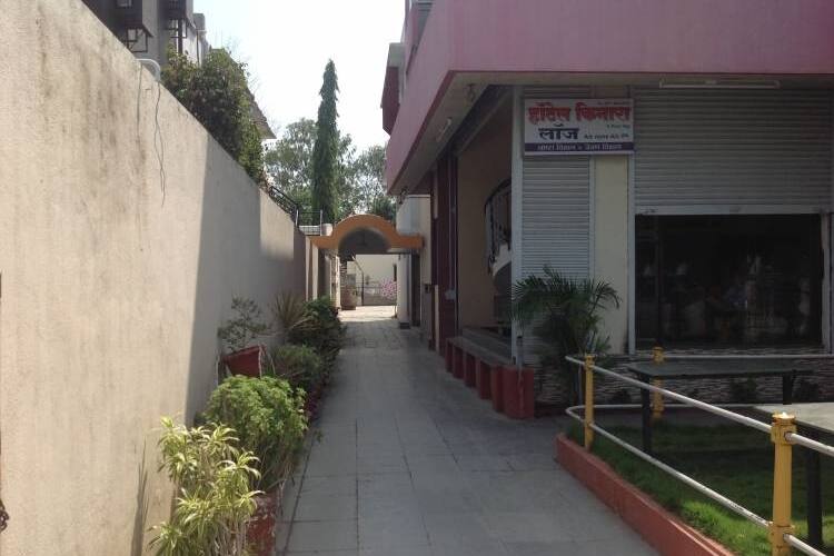 Kinara Hotel And Lodge, Solapur 5